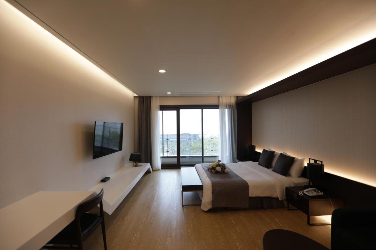 The Qube Resort Jeju Seogwipo Exterior photo